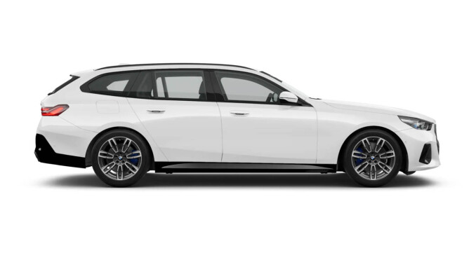 BMW 5 Series 550e xDrive M Sport 5dr Auto [Tech Plus] Estate - Image 2